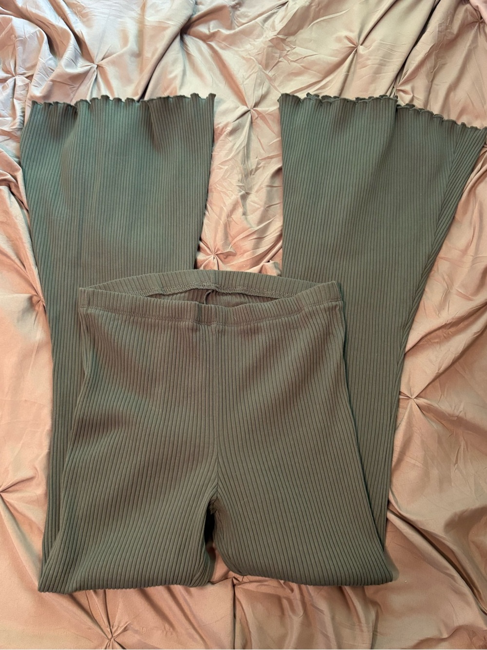 aerie Ribbed Lounge Pants in Olive